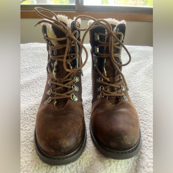 EMU Women's Primrose Sands Waterproof Leather Boot Fleece Lined - Size 10 - Picture 8 of 11